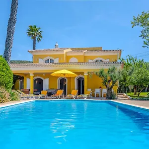https://villa-villa-monte-da-torre.hotelaalgarve.com